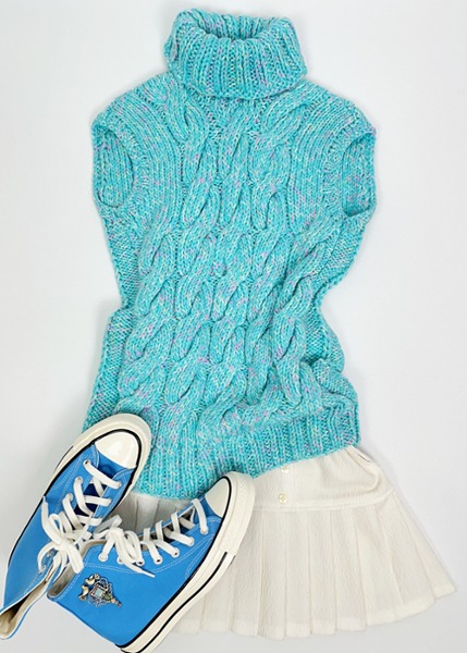 (eu)cable knit turtleneck sweater